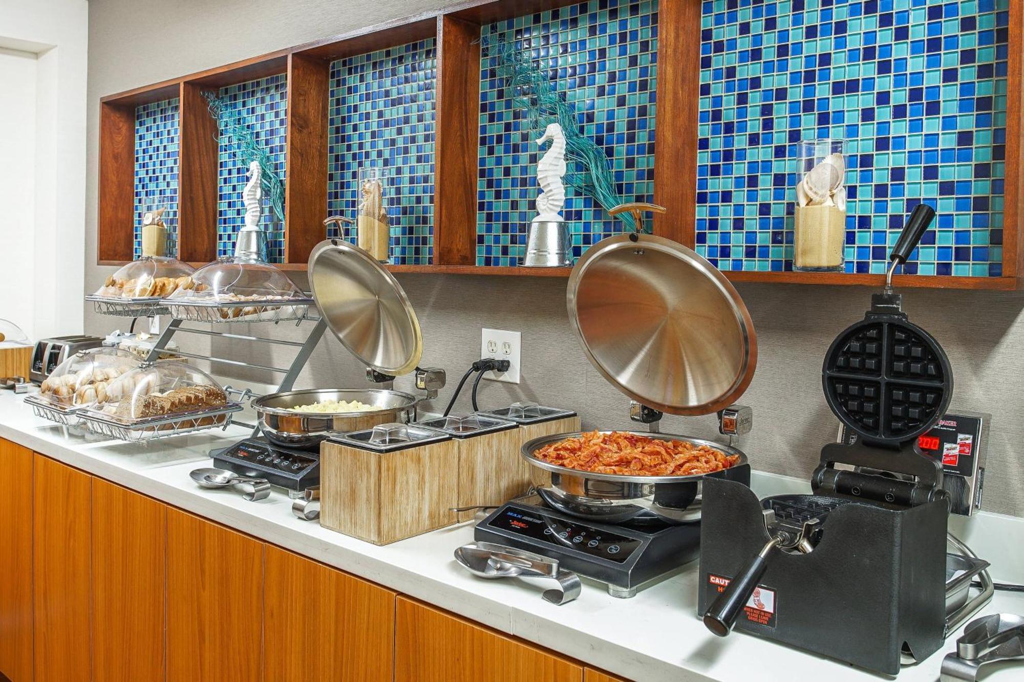 Springhill Suites By Marriott Savannah Midtown Bagian luar foto