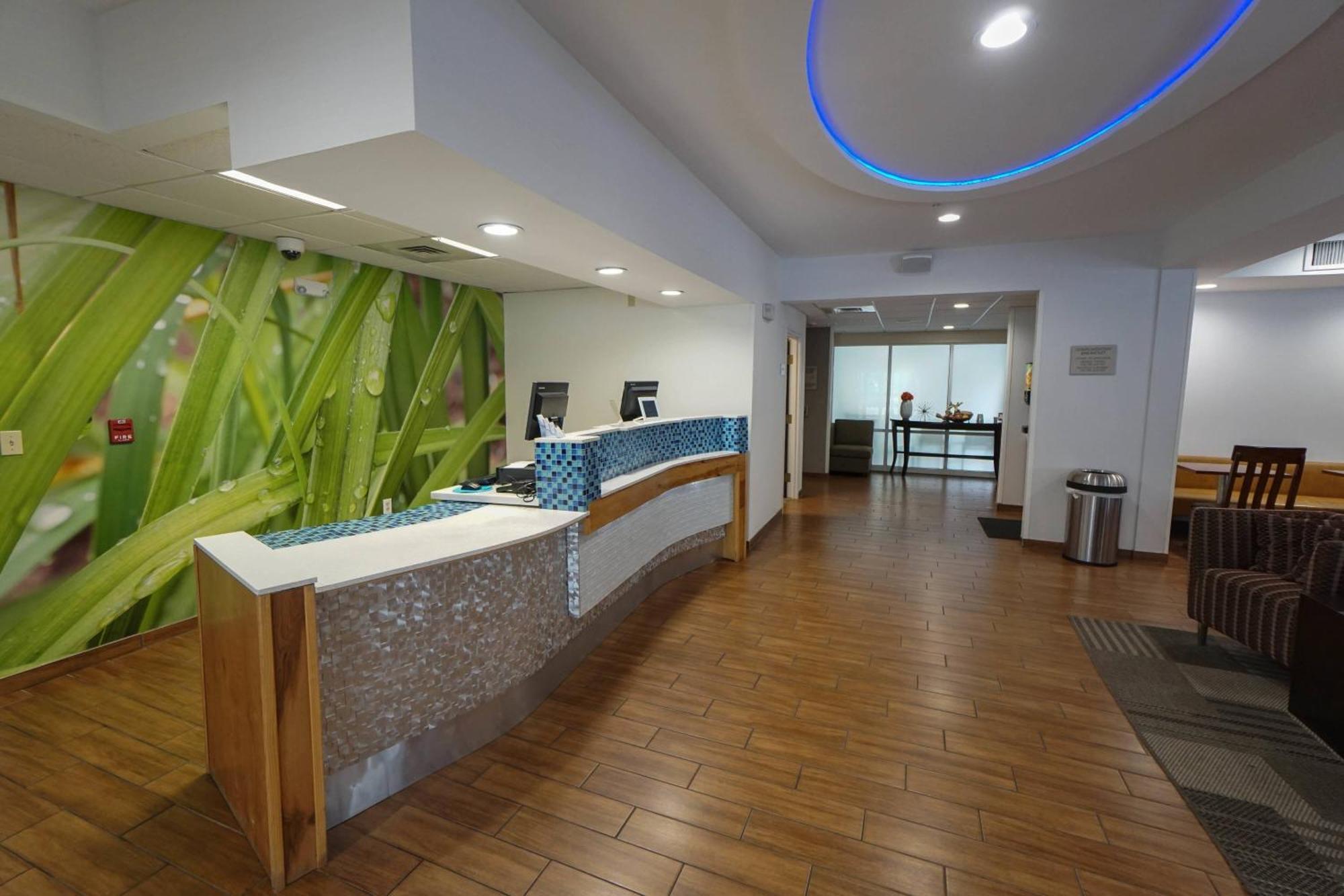 Springhill Suites By Marriott Savannah Midtown Bagian luar foto