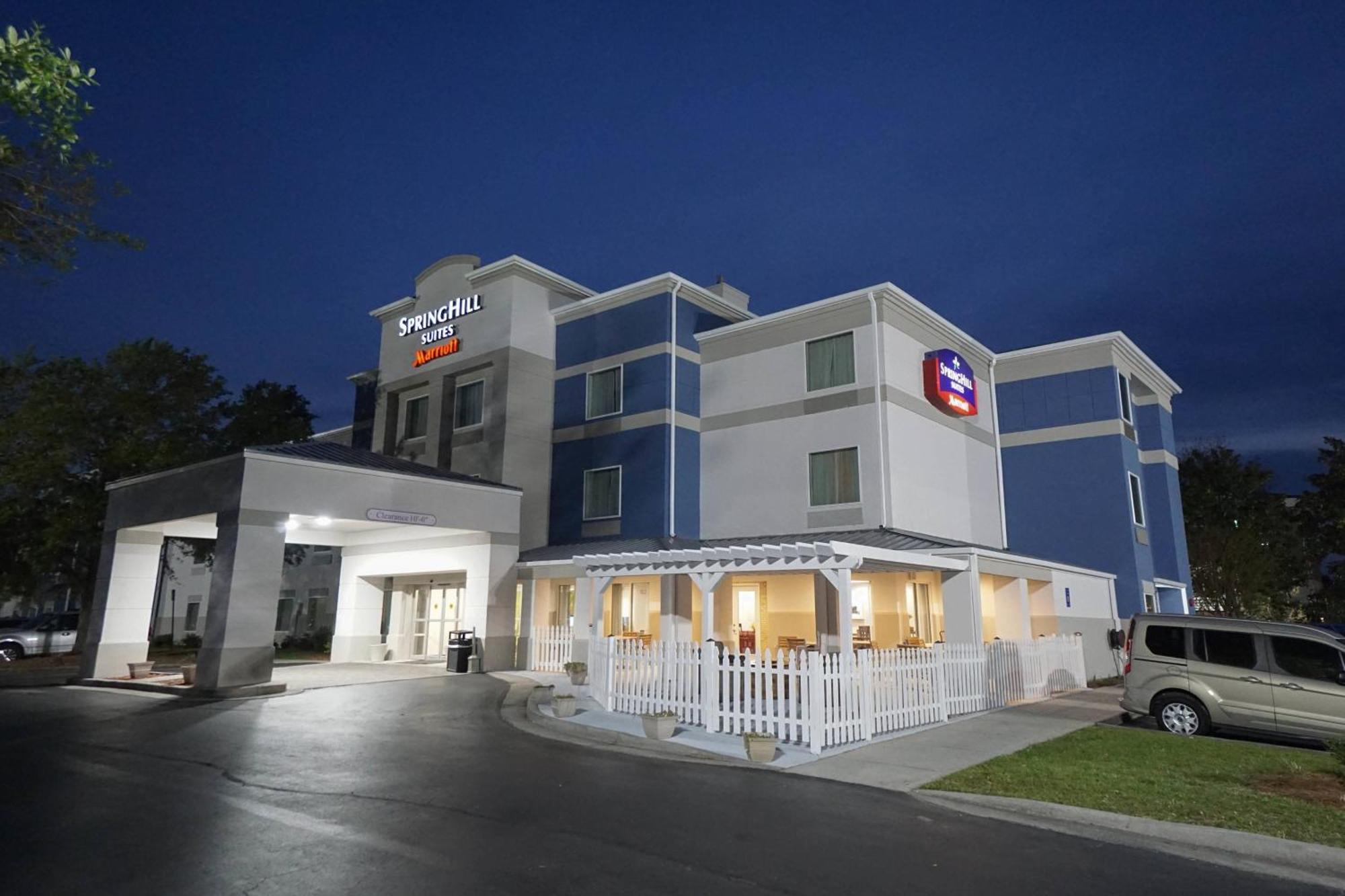 Springhill Suites By Marriott Savannah Midtown Bagian luar foto