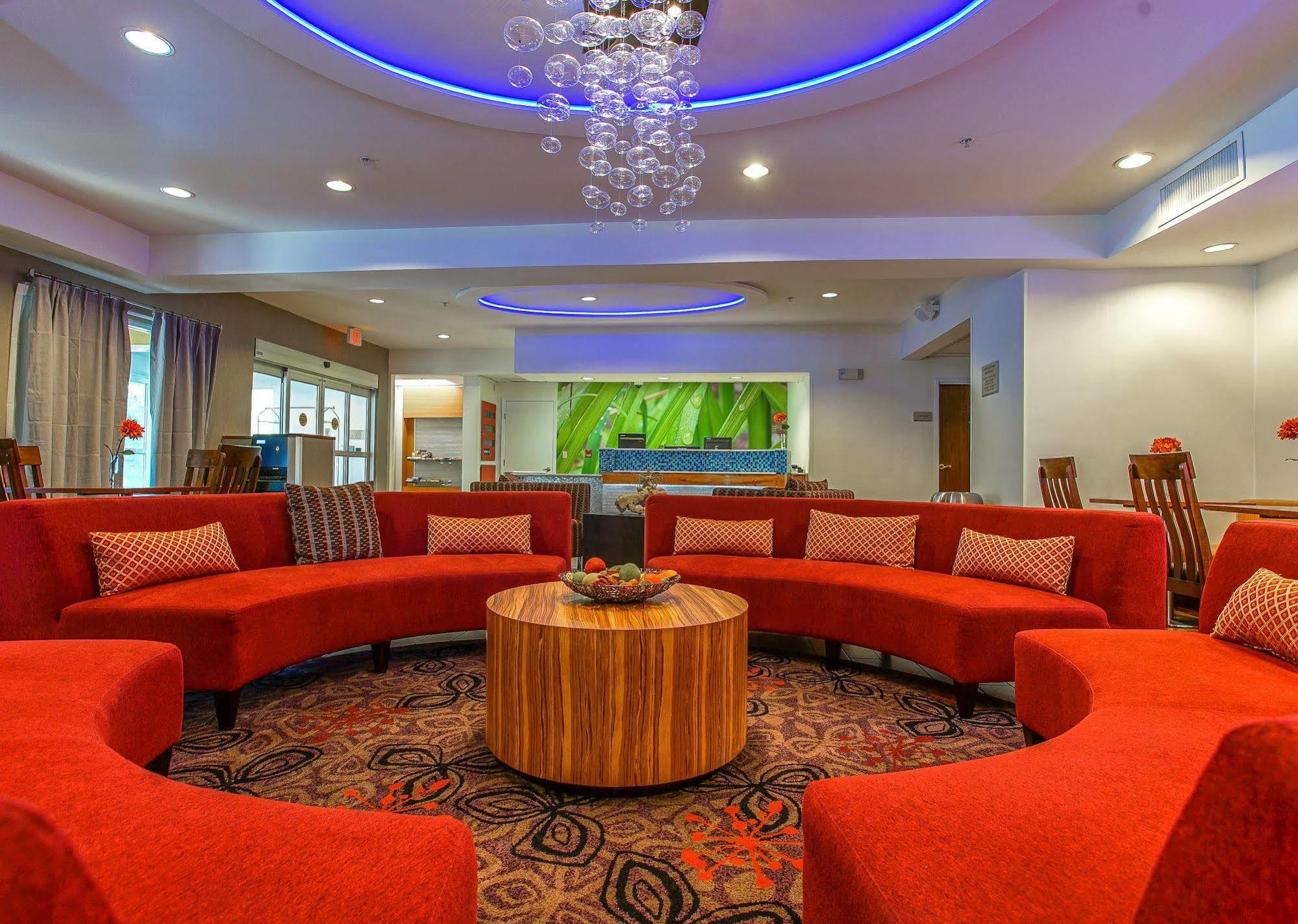 Springhill Suites By Marriott Savannah Midtown Bagian luar foto