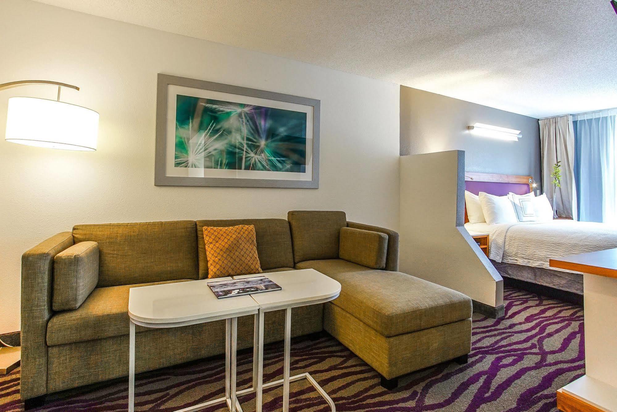 Springhill Suites By Marriott Savannah Midtown Bagian luar foto